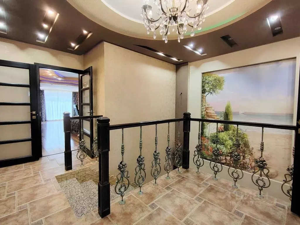 5-к кв. Омская область, Омск ул. Ватутина, 22А (262.6 м) - Фото 2