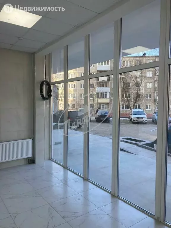 3-комнатная квартира: Калуга, улица Белинского, 2а (92 м) - Фото 0