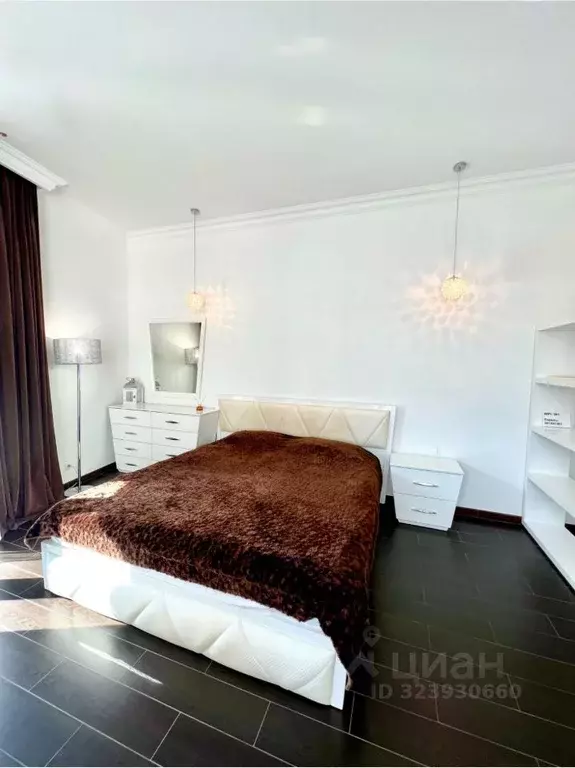 Студия Крым, Ялта Приморский парк имени Гагарина кв-л, 1 (50.0 м) - Фото 1