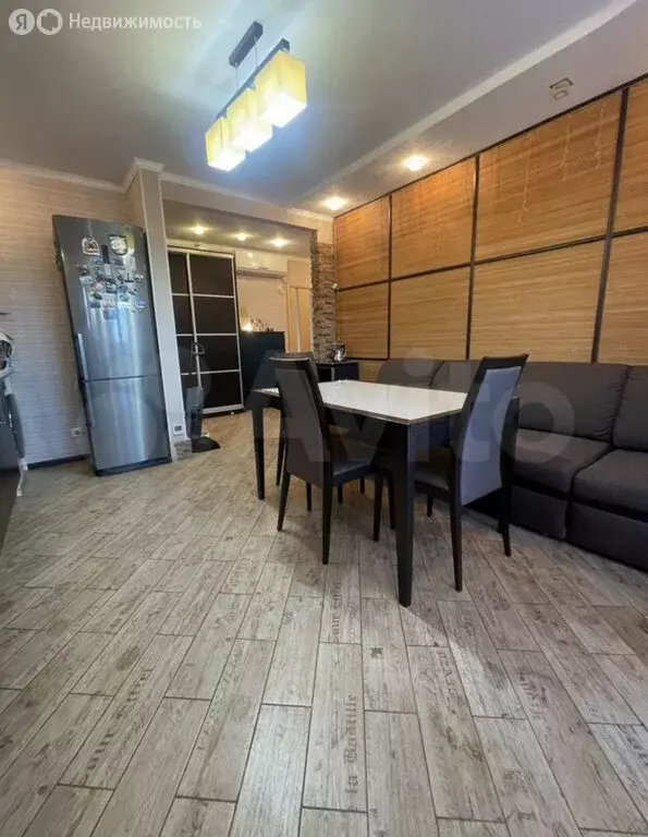2-комнатная квартира: Аксай, улица Платова, 83 (70 м) - Фото 0