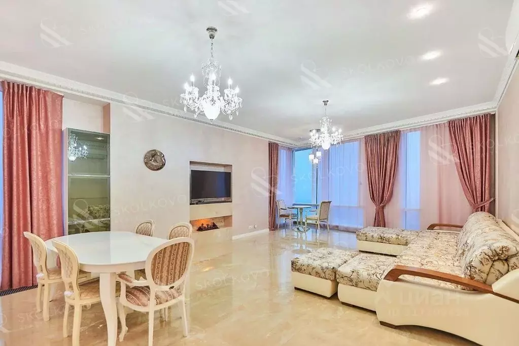 5-к кв. Москва Мосфильмовская ул., 8 (230.0 м) - Фото 1