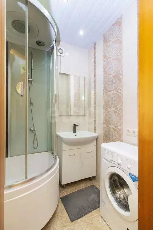 2-к кв. Тюменская область, Тюмень ул. Самарцева, 30 (64.0 м) - Фото 1