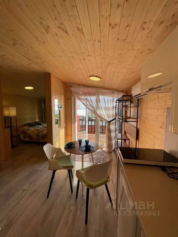 Дом в Краснодарский край, Геленджик городской округ, с. Криница ул. ... - Фото 1