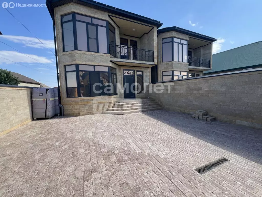 Дом в село Шамхал-Термен, улица 7-я Линия, 10 (180 м) - Фото 2