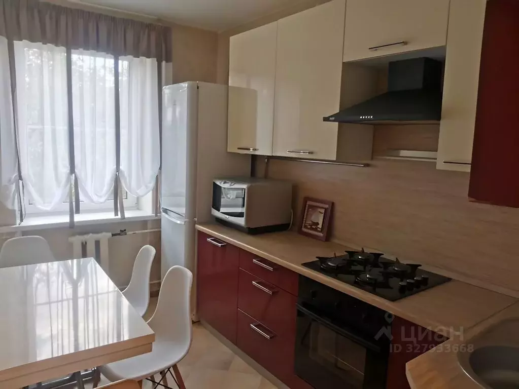 3-к кв. Москва ул. Фотиевой, 3 (60.0 м) - Фото 1