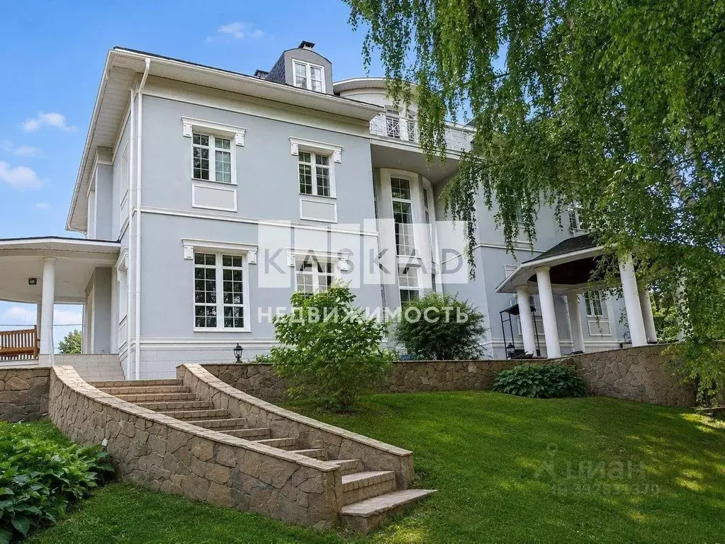 Дом в Москва д. Иваньково, 1В (800 м) - Фото 1