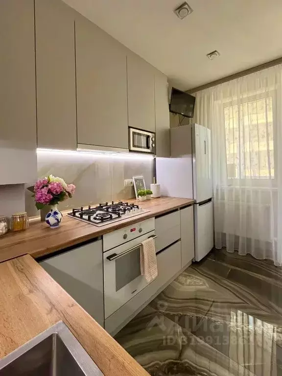 1-к кв. Краснодарский край, Горячий Ключ ул. Объездная, 18к2 (37.0 м) - Фото 0