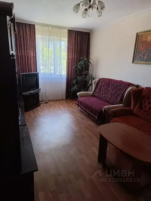 2-к кв. Крым, Керчь ул. Орджоникидзе, 117 (42.7 м) - Фото 1