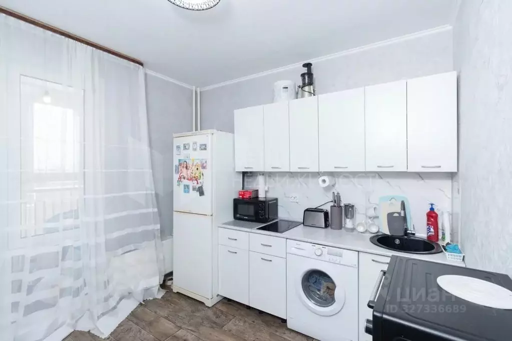 2-к кв. Тюменская область, Тюмень ул. Николая Федорова, 17 (52.2 м) - Фото 1