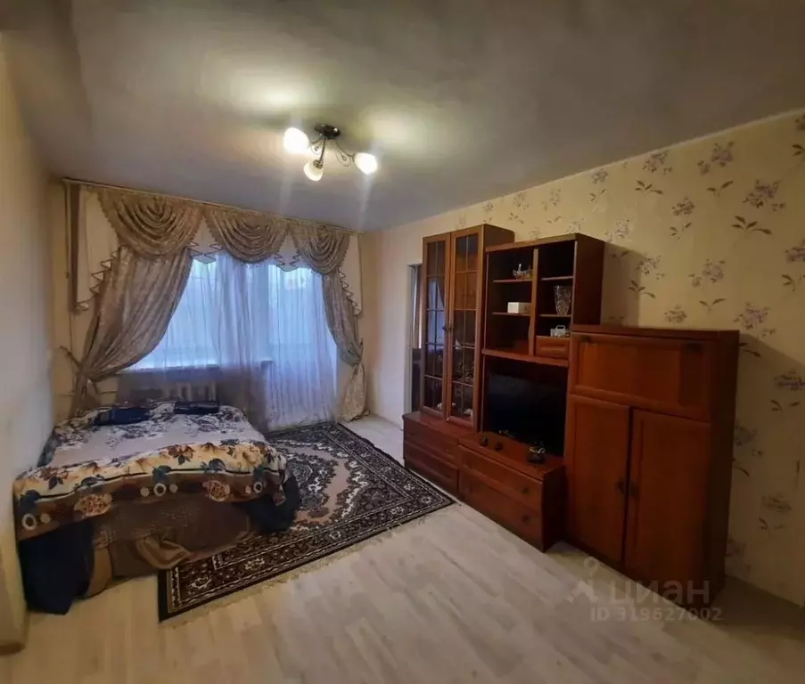3-к кв. Ярославская область, Ростов Октябрьская ул., 49 (52.0 м) - Фото 0
