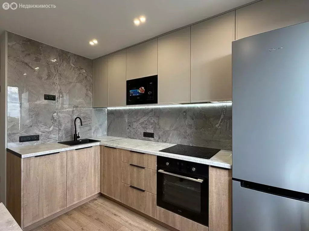 3-комнатная квартира: Киров, улица Чапаева, 36 (62.7 м) - Фото 0