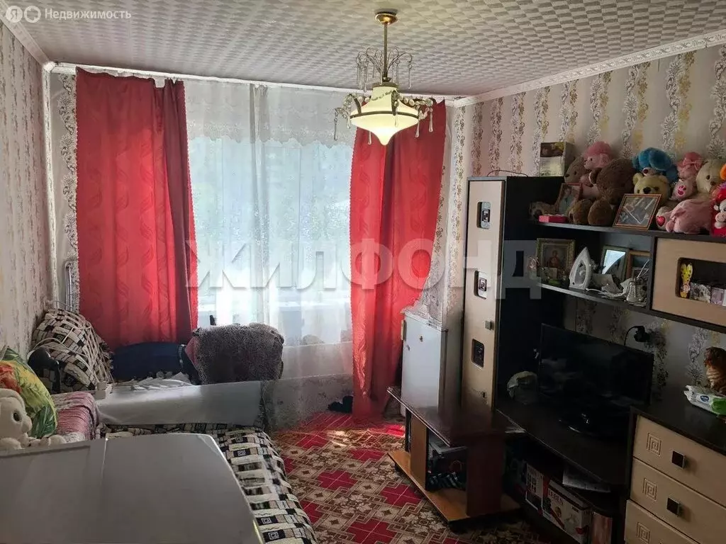 3-комнатная квартира: Абакан, улица Пушкина, 21 (60.5 м) - Фото 1
