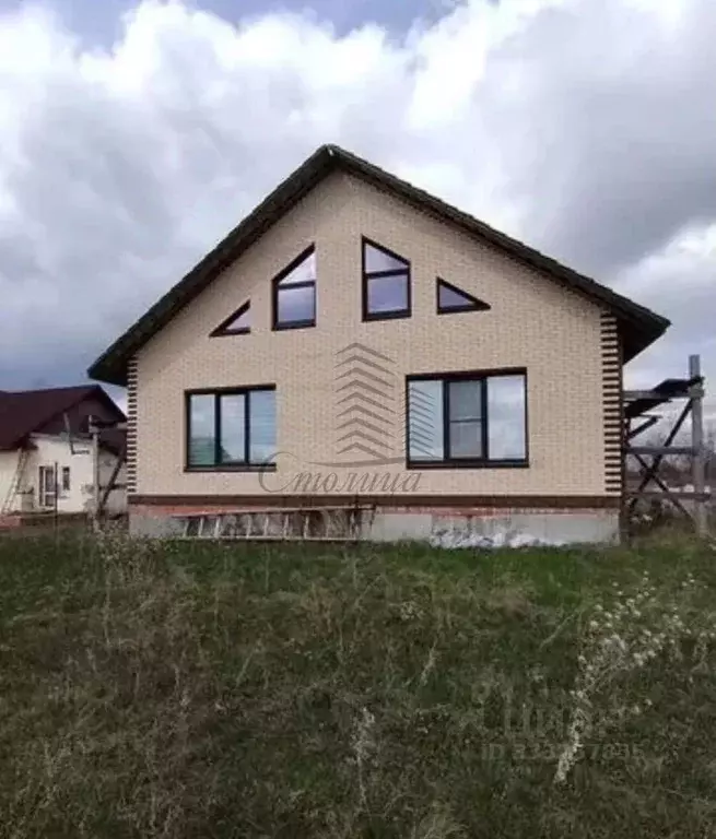 Коттедж в Белгородская область, Старооскольский городской округ, с. ... - Фото 1