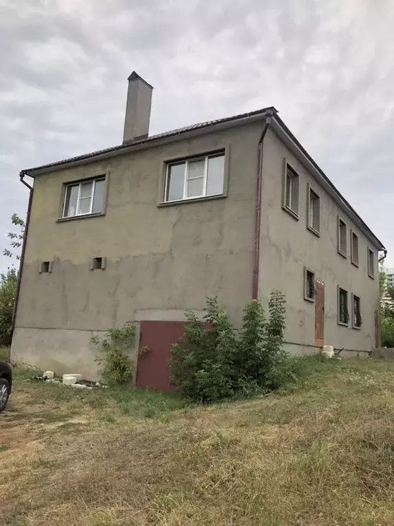 Дом в Саратовская область, Саратов проезд 1-й Светлый, 11 (400 м) - Фото 0