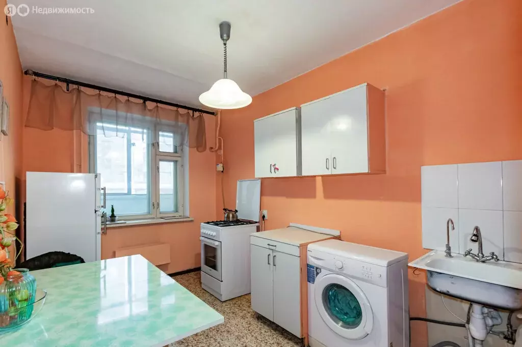 1-комнатная квартира: Екатеринбург, улица Красных Командиров, 106 ... - Фото 1