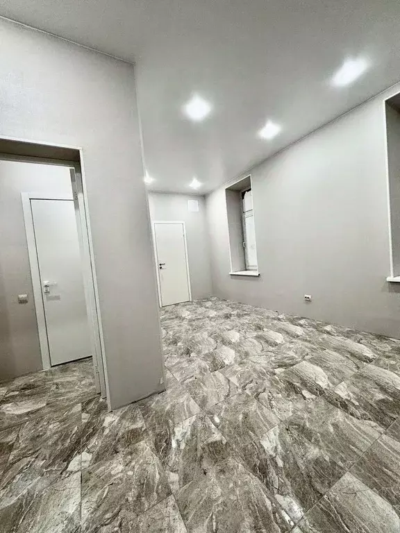 Помещение свободного назначения в Санкт-Петербург просп. Большевиков, ... - Фото 1