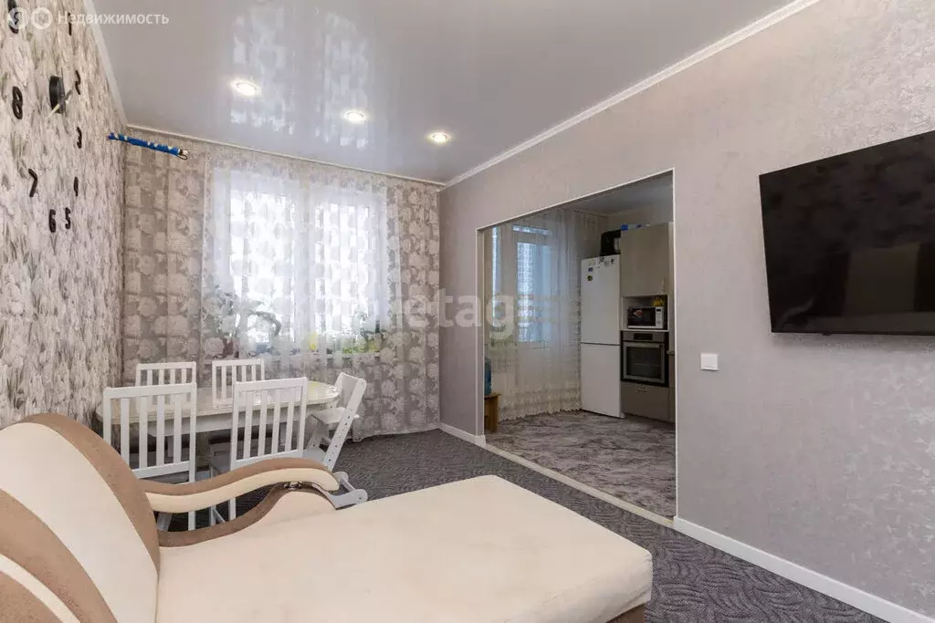 3-комнатная квартира: Тюмень, улица Героев Космоса, 19 (72.9 м) - Фото 1