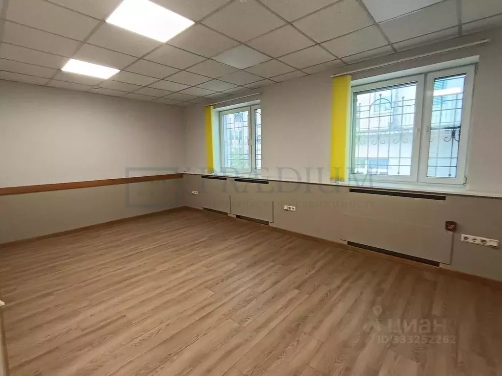 Офис в Москва ул. 10-летия Октября, 11 (800 м) - Фото 2