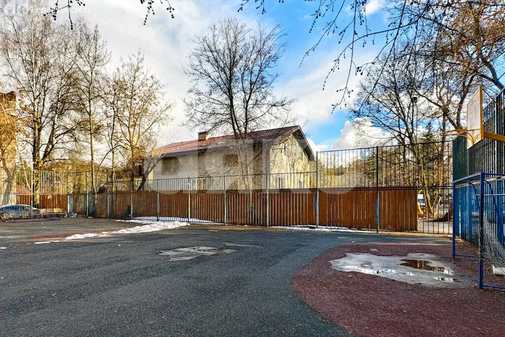 Дом в посёлок городского типа Малаховка, улица Электропосёлок, 1 ... - Фото 1