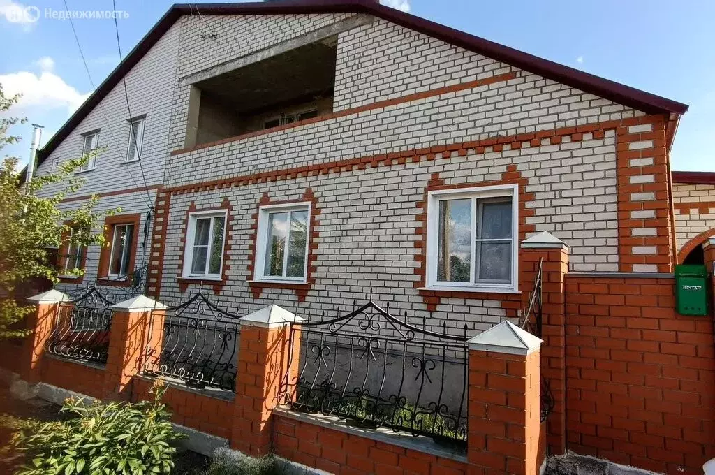 Дом в Алексеевка, улица Полины Борисовской (189.4 м) - Фото 1