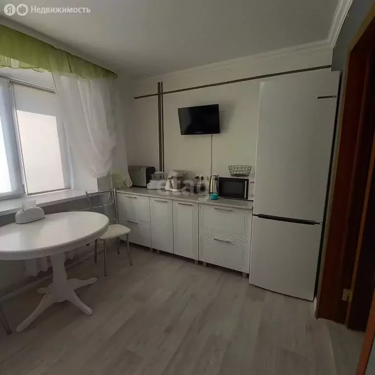 3-комнатная квартира: Ялуторовск, улица Революции, 131А (83.2 м) - Фото 2