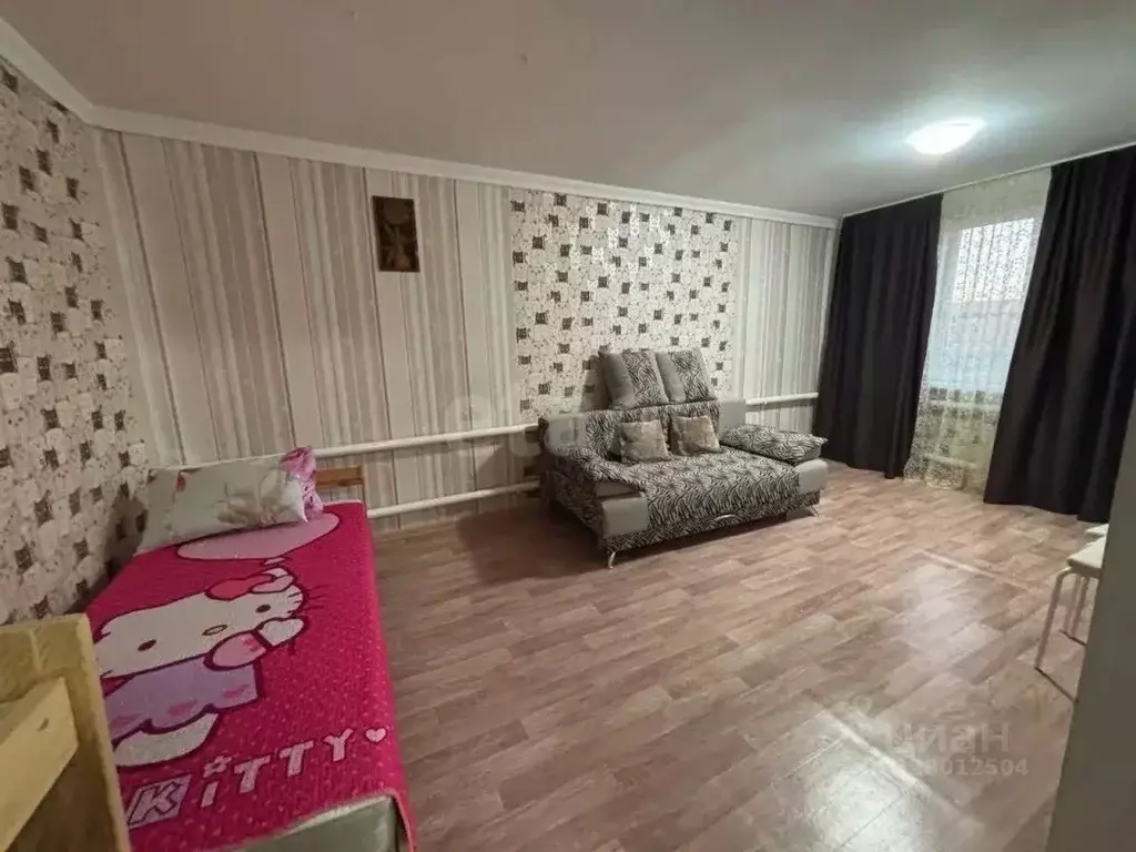 Дом в Калмыкия, Целинный район, пос. Хар-Булук ул. Пушкина, 7 (88 м) - Фото 2