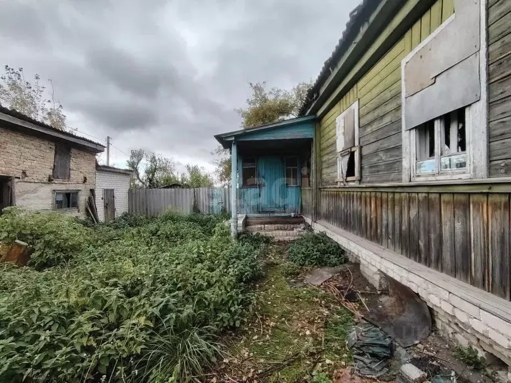 Дом в Брянская область, Трубчевский район, Телецкое с/пос, д. Телец ... - Фото 1