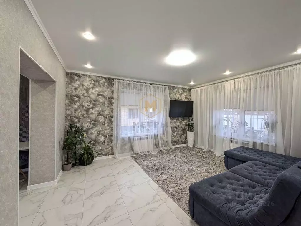 Дом в Белгородская область, Белгородский район, Разумное рп ул. ... - Фото 1