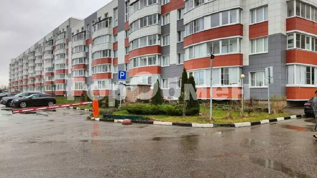 Продается 2-комнатная квартира - Фото 1