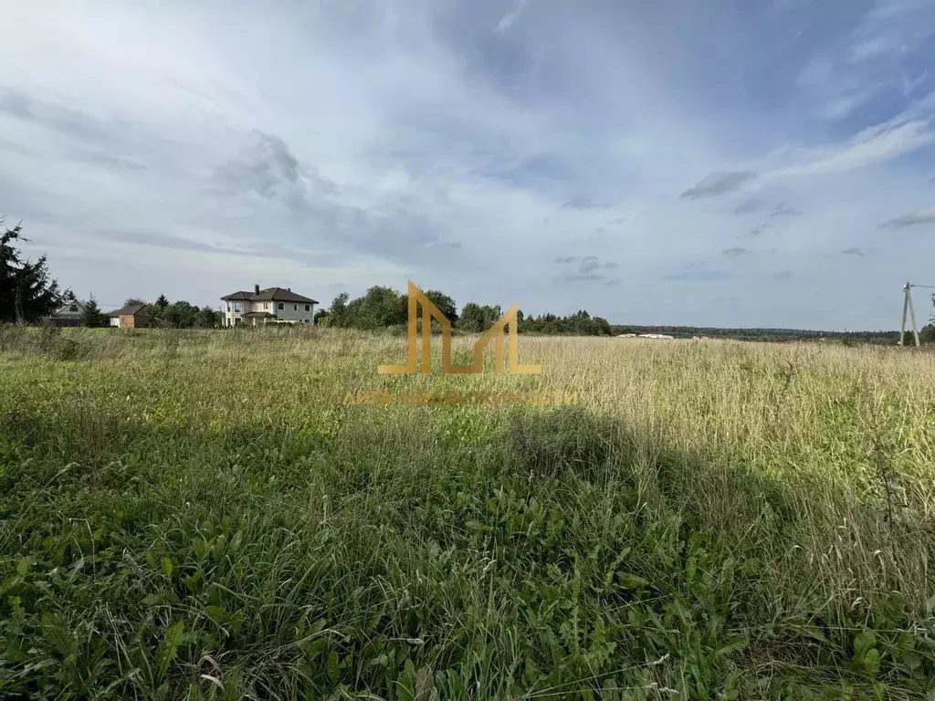 Участок в Ленинградская область, Гатчинский район, д. Меньково  (13.0 ... - Фото 0