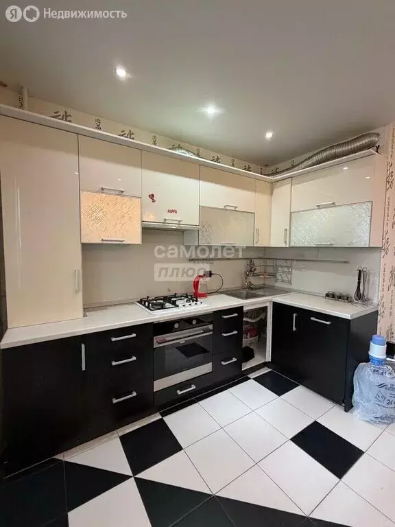 2-комнатная квартира: Смоленск, улица Петра Алексеева, 19 (58 м) - Фото 2