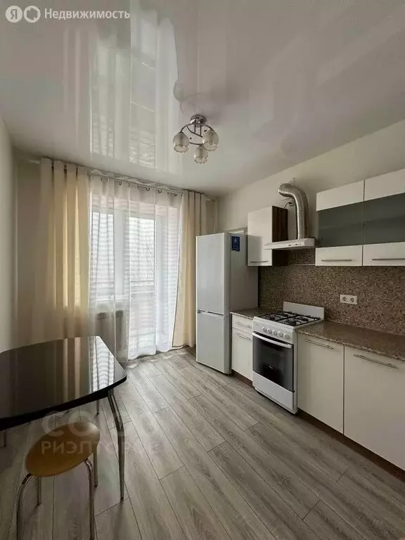 1-комнатная квартира: Волгоград, Шекснинская улица, 81А (43.7 м) - Фото 1