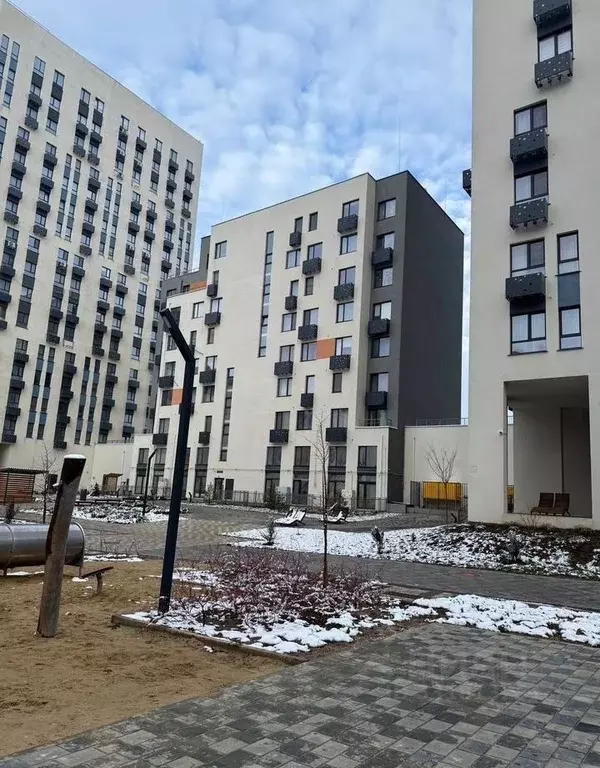 2-к кв. Крым, Симферополь просп. Александра Суворова, 15к11 (50.0 м) - Фото 1
