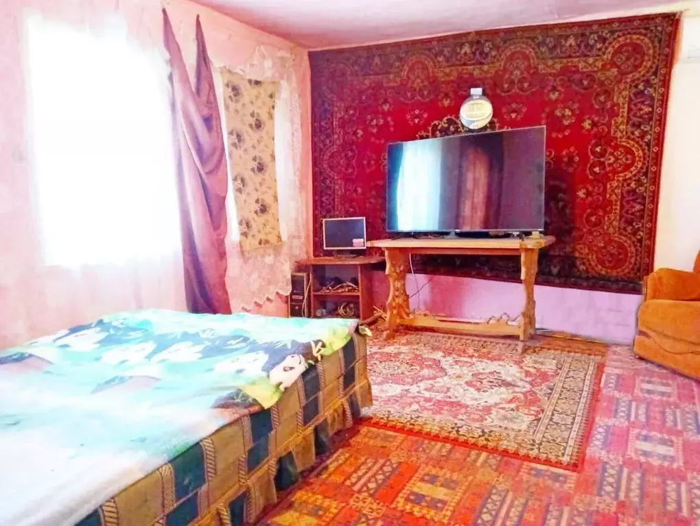 Дом в Краснодарский край, Северский район, Ильское городское ... - Фото 1
