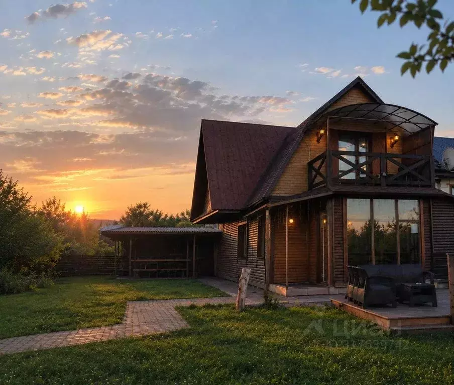 Дом в Курская область, Курский район, Щетинский сельсовет, Лазурное ... - Фото 1