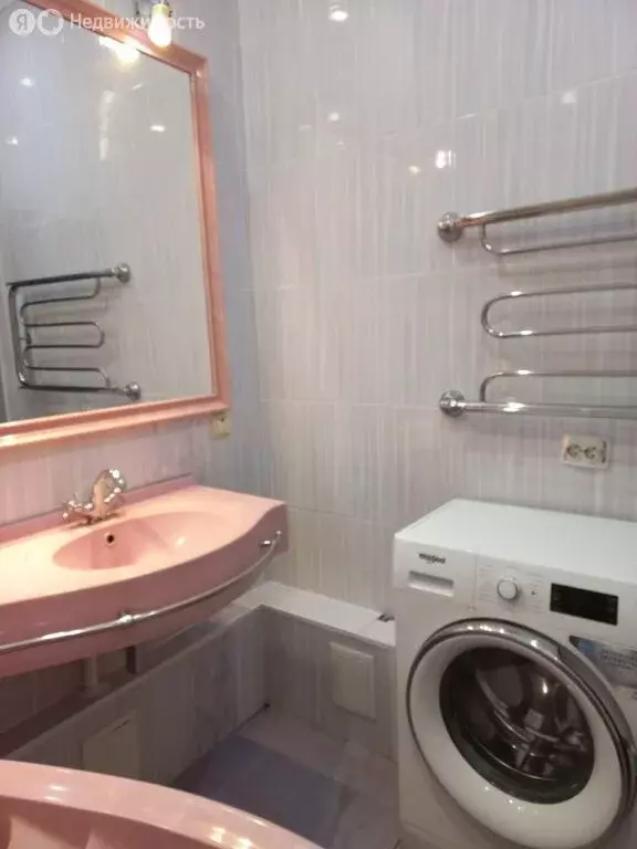 2-комнатная квартира: Уфа, проспект Октября, 11/3 (66.9 м) - Фото 1