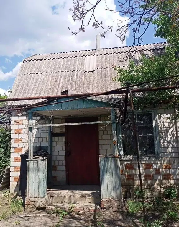Дом в Ростовская область, Каменск-Шахтинский Зеленый пер. (35 м) - Фото 1