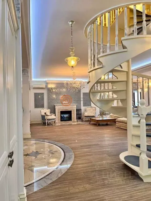 3-к кв. Тюменская область, Тюмень ул. Герцена, 84/2 (200.0 м) - Фото 1