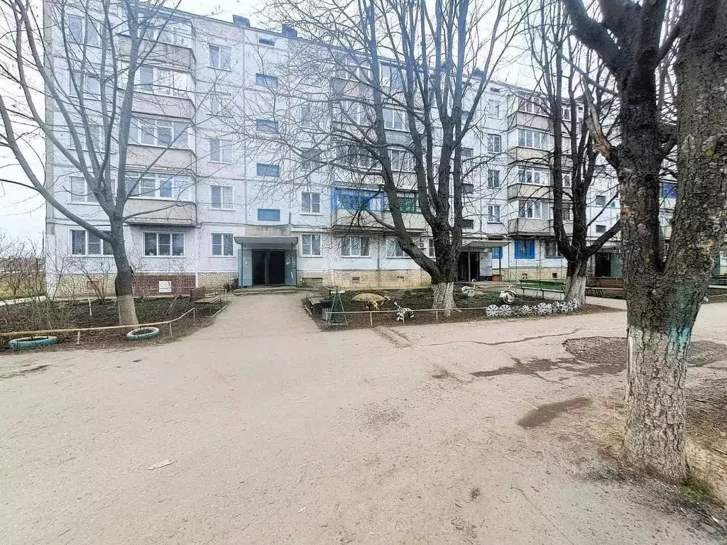 3-к кв. Белгородская область, Валуйки ул. Соколова, 1Г (61.5 м) - Фото 0