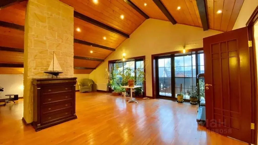 Дом в Московская область, Красногорск городской округ, с. Ильинское ... - Фото 1