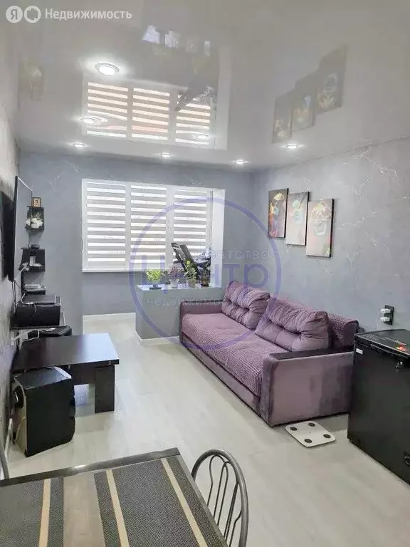 2-комнатная квартира: Саянск, микрорайон Мирный, 10 (52 м) - Фото 1