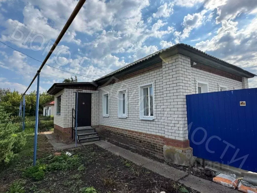 Дом в Саратовская область, Балашовский район, с. Тростянка Советская ... - Фото 2