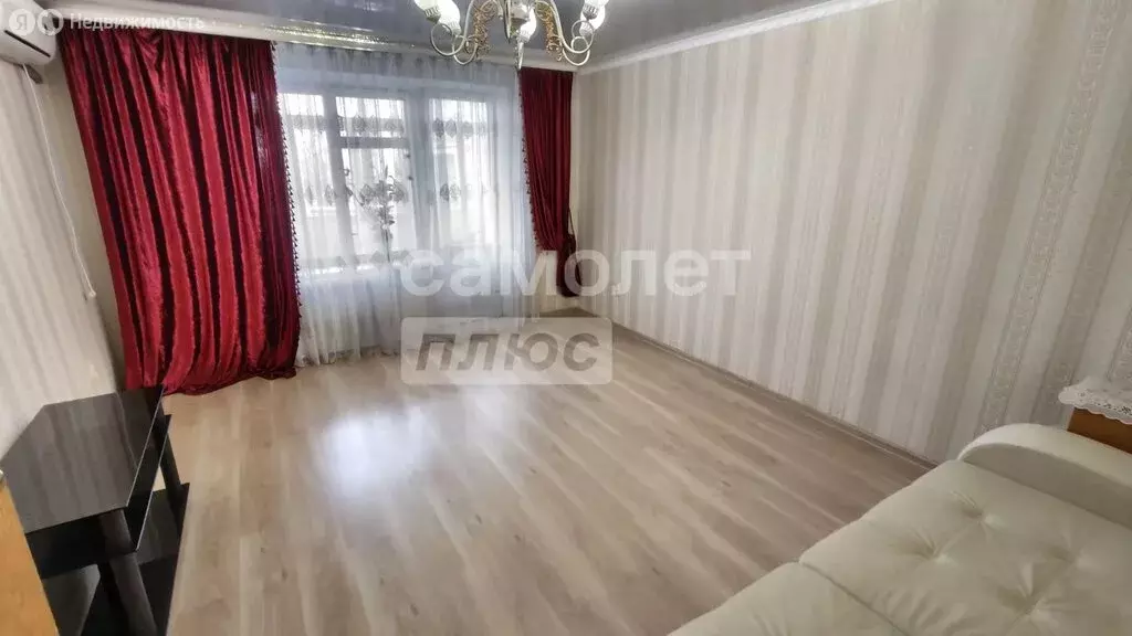 3-комнатная квартира: Кропоткин, Краснодарская улица, 78А (59 м) - Фото 1