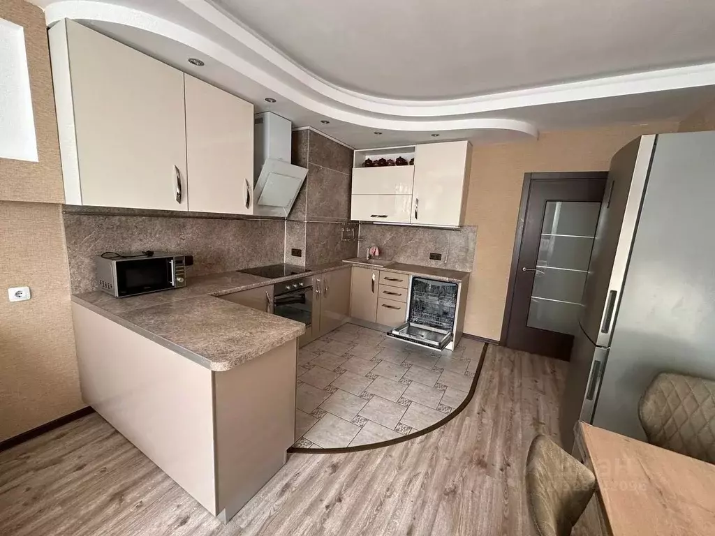 2-к кв. Тюменская область, Тюмень Харьковская ул., 59/4 (88.0 м) - Фото 2