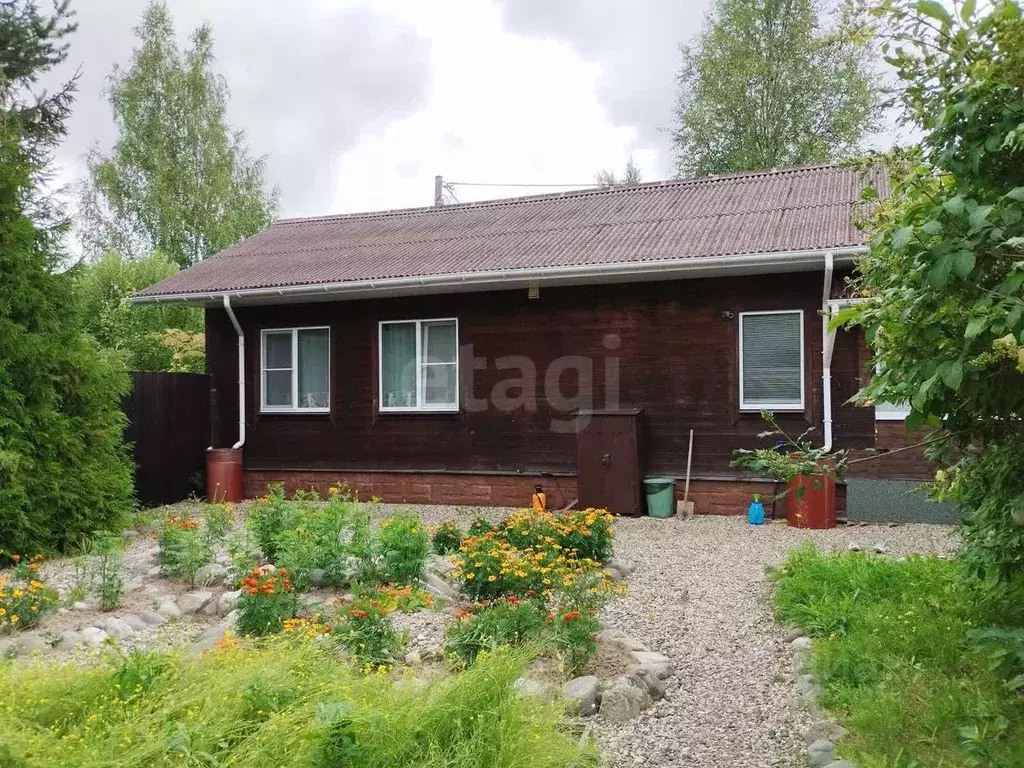 Дом в Вологодская область, Шекснинский муниципальный округ, д. ... - Фото 1