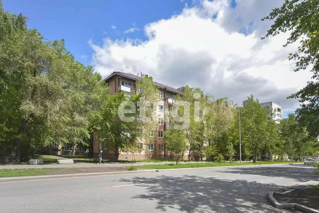 2-к кв. Тюменская область, Тюмень ул. Республики, 198 (45.0 м) - Фото 0