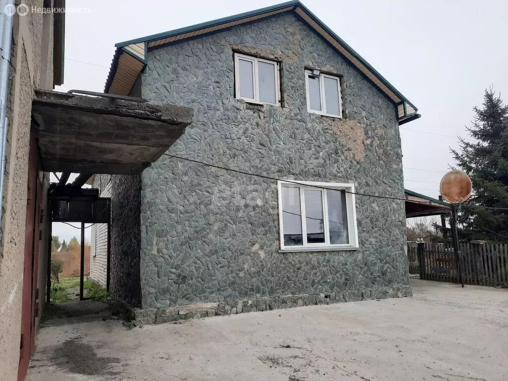 Дом в Новоалтайск, Дорожная улица (170 м) - Фото 1