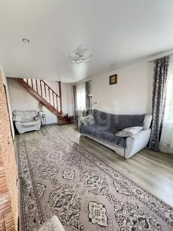 Дом в Бурятия, Улан-Удэ ул. Кубанская, 2 (178 м) - Фото 1