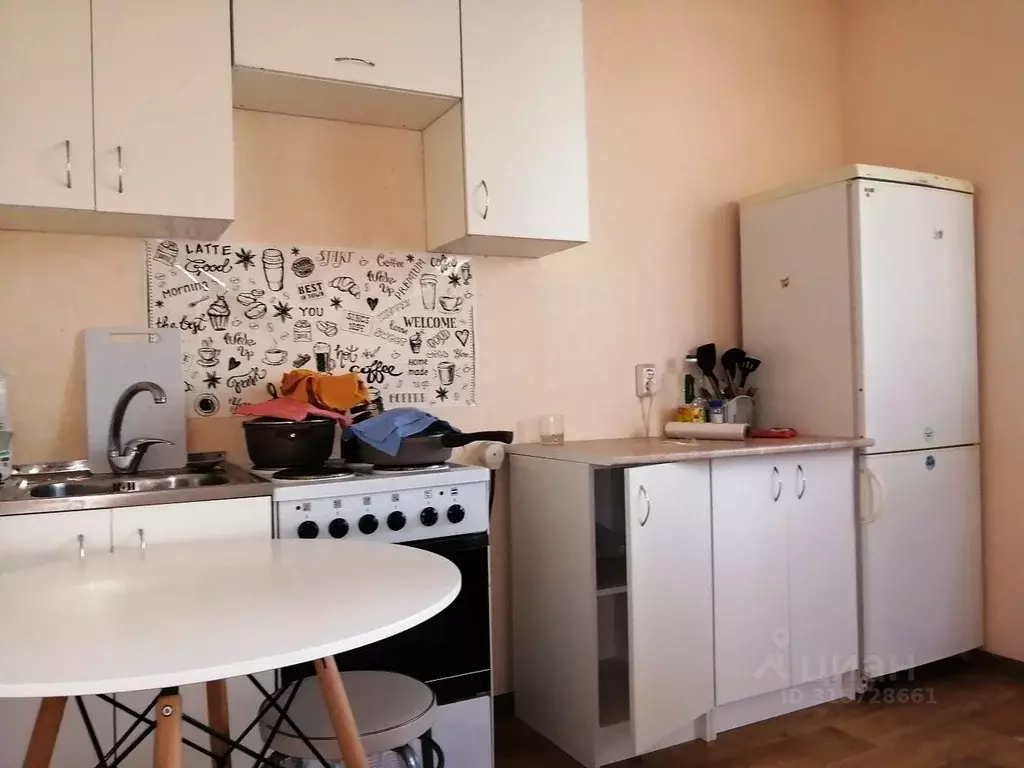 1-к кв. Нижегородская область, Нижний Новгород ул. Радио, 10 (38.0 м) - Фото 0