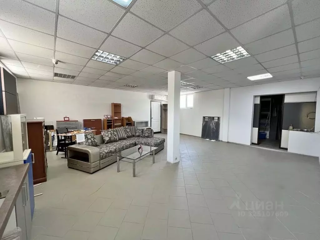 Помещение свободного назначения в Крым, Симферополь ул. ... - Фото 1